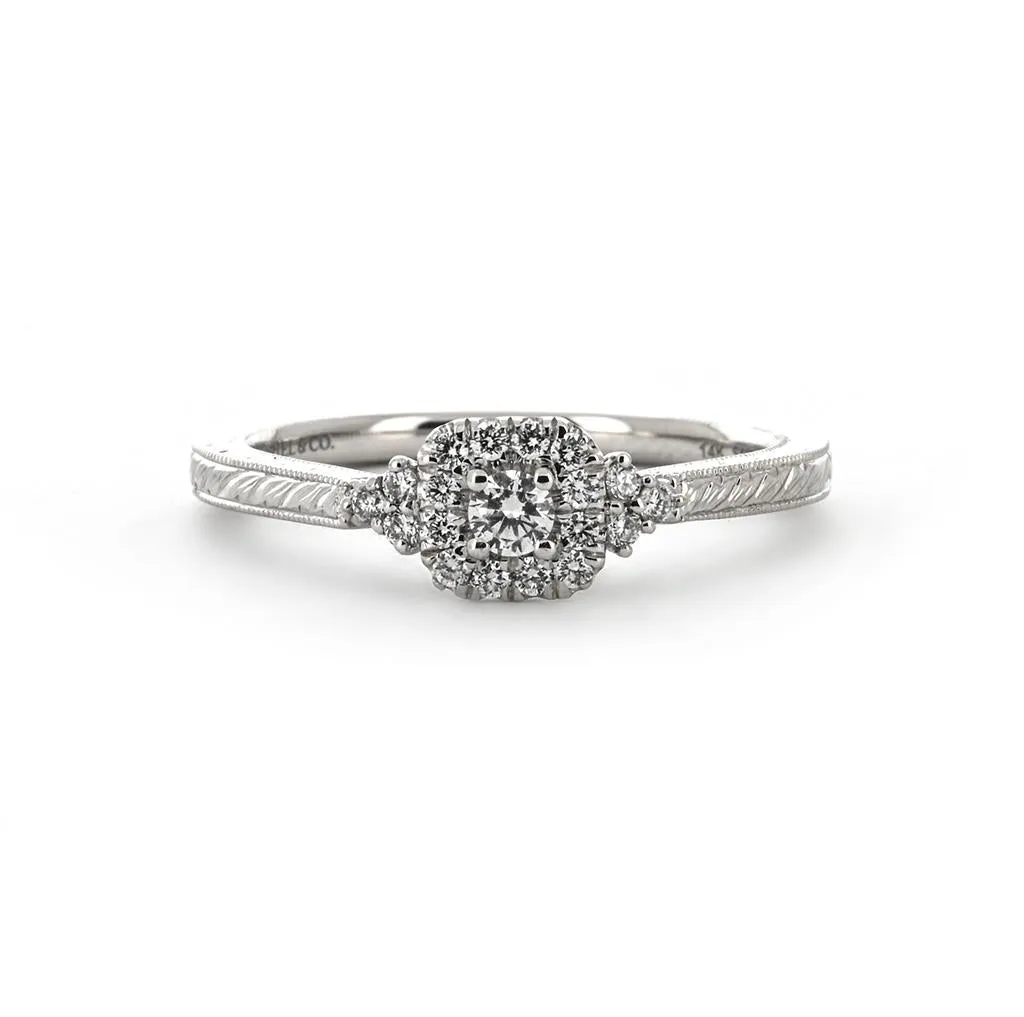 0.22ctw Diamond Engagement Ring   Halo