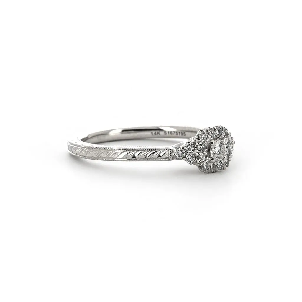 0.22ctw Diamond Engagement Ring   Halo