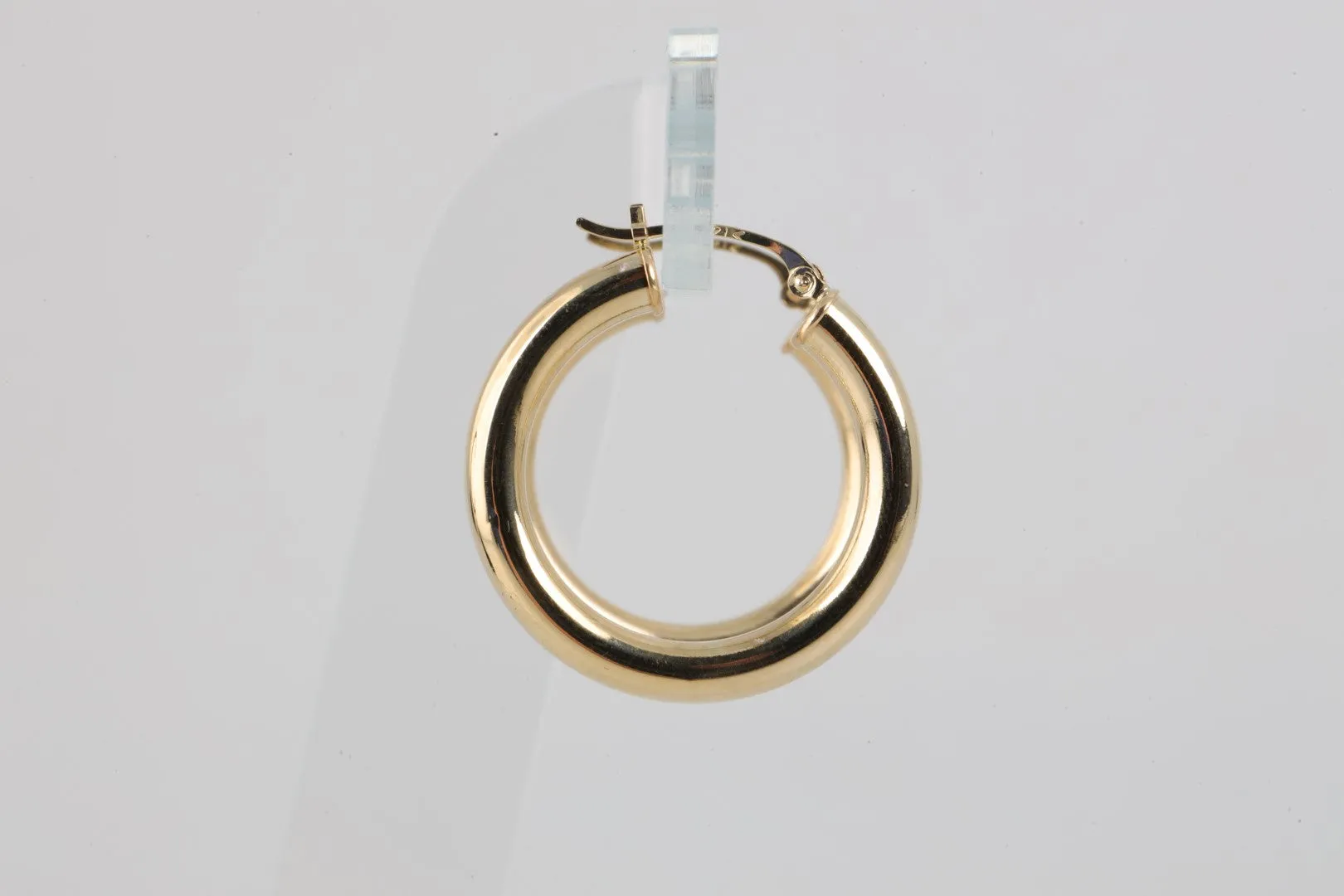 14k Yellow Gold Hoop Earrings (1.91g.)