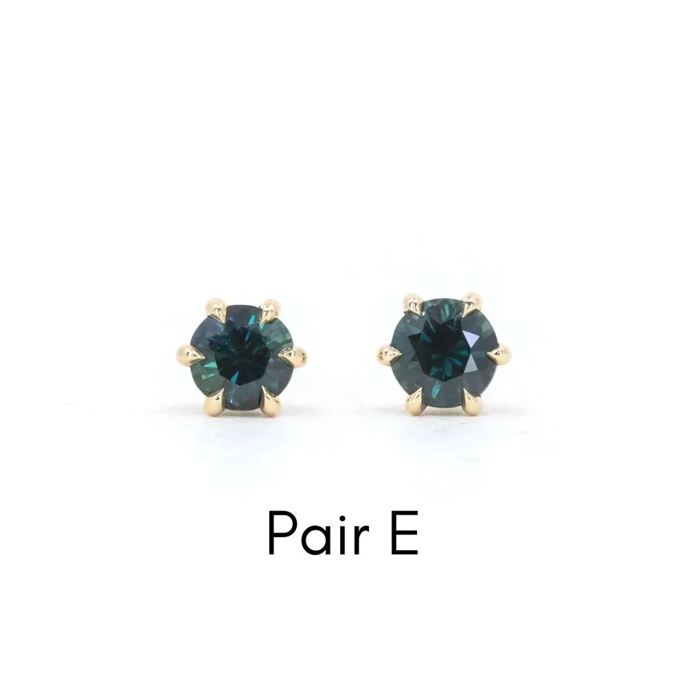 4.5-5mm Sapphire stud earrings in White, Yellow and Rose Gold