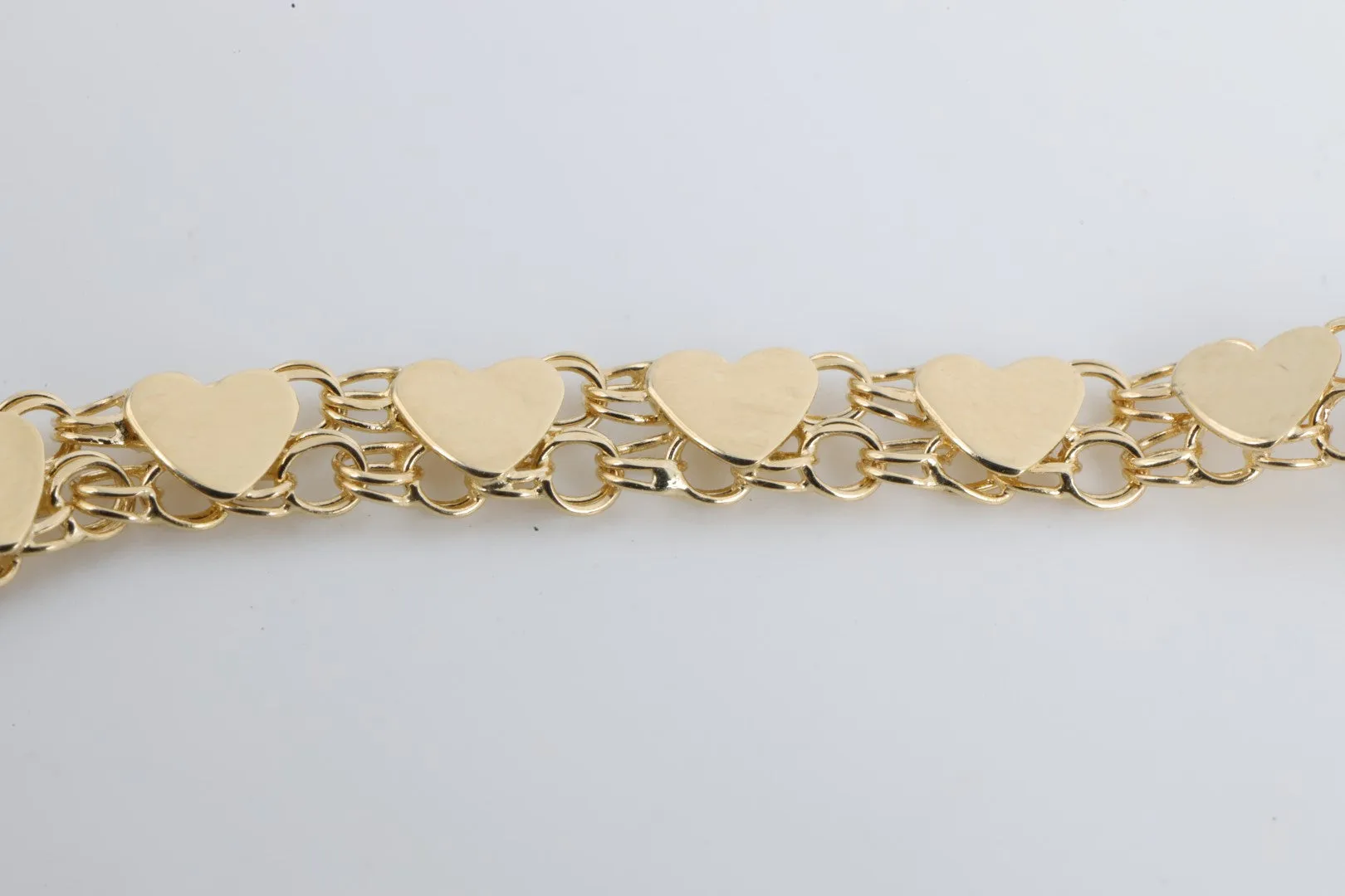 7.25" 14k Yellow Gold Hearts Bracelet (5.63g.)