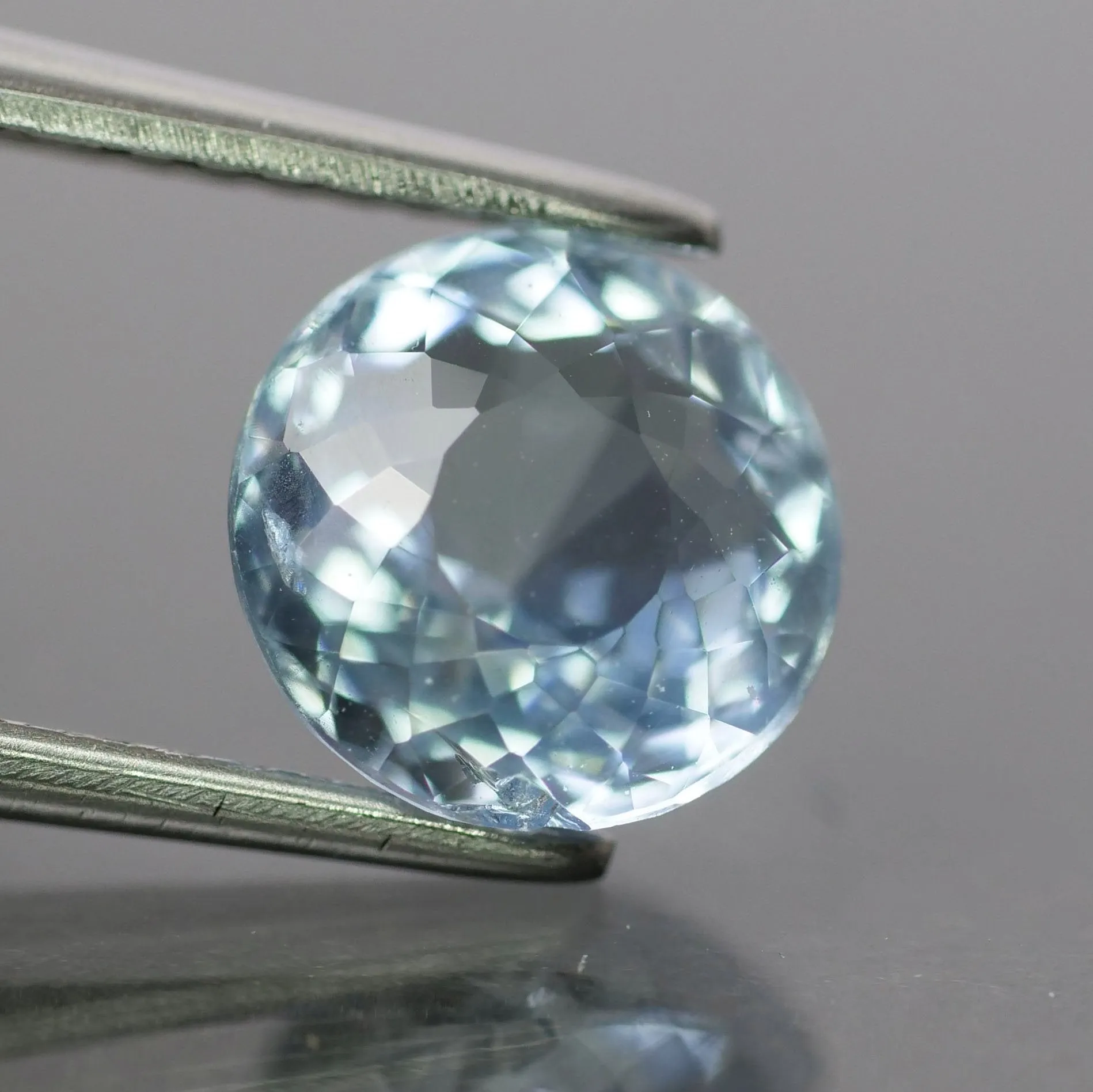 Aquamarine | round cut 7mm, 1.48ct. SI clarity