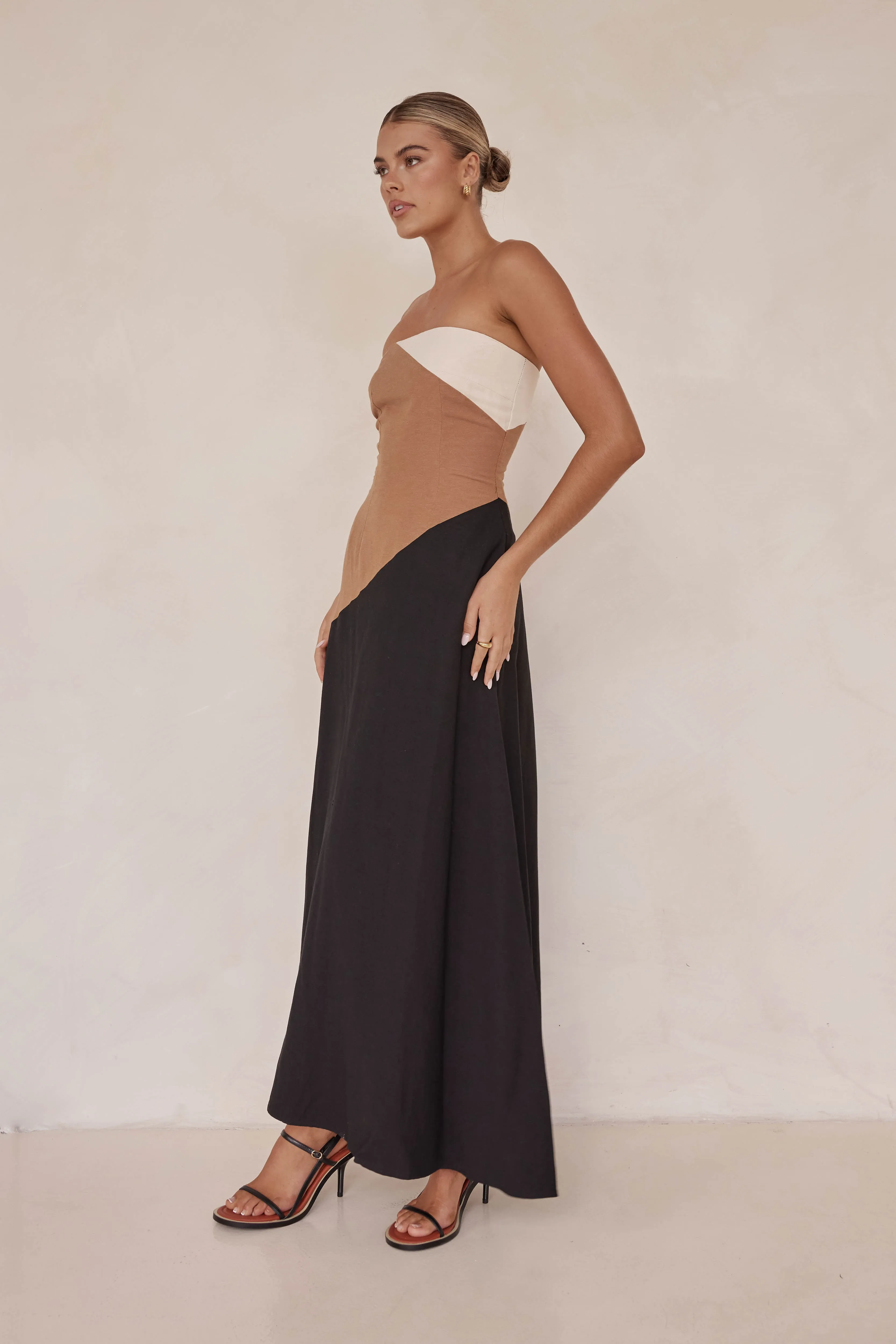 Calissa Maxi Dress (Black)