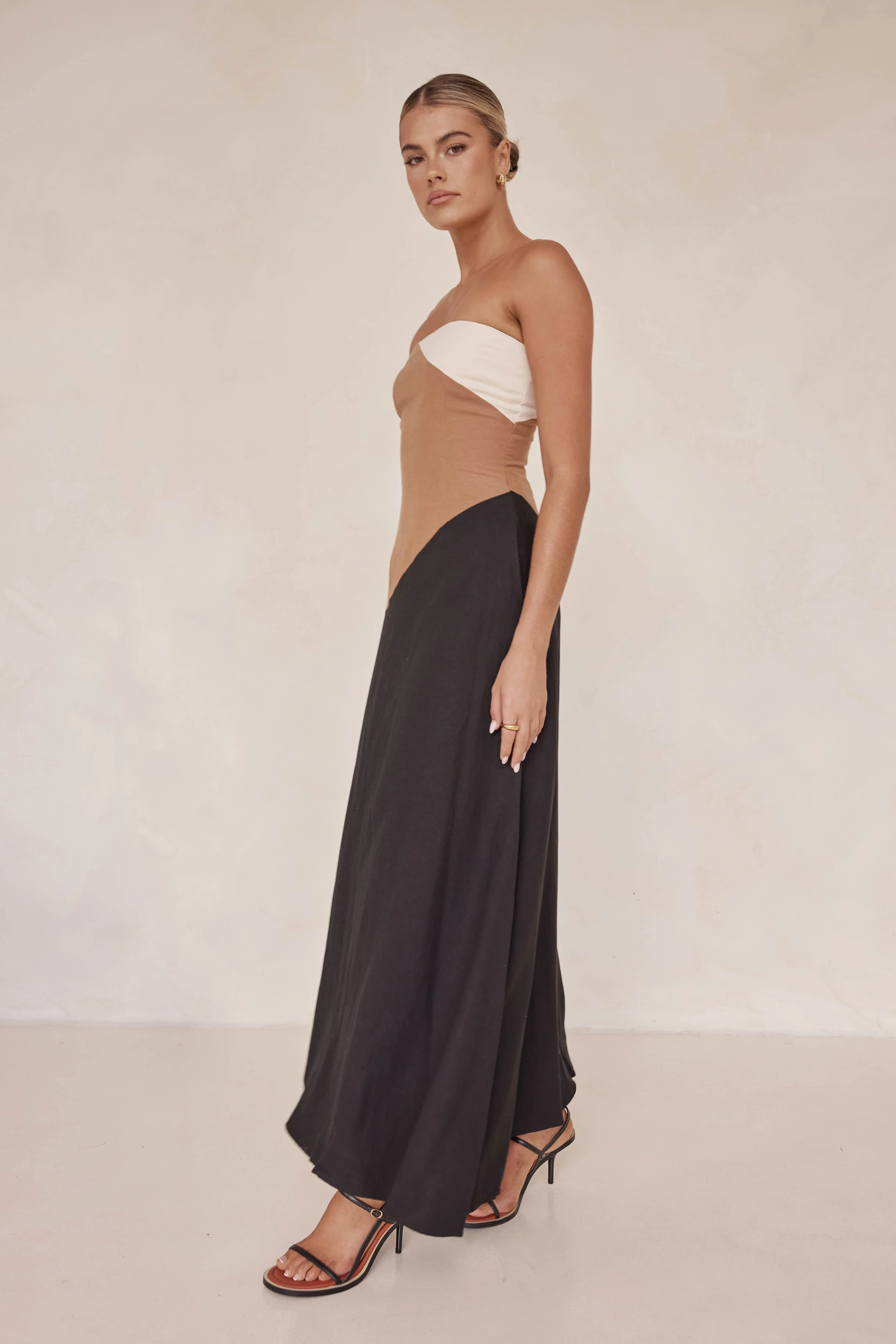 Calissa Maxi Dress (Black)