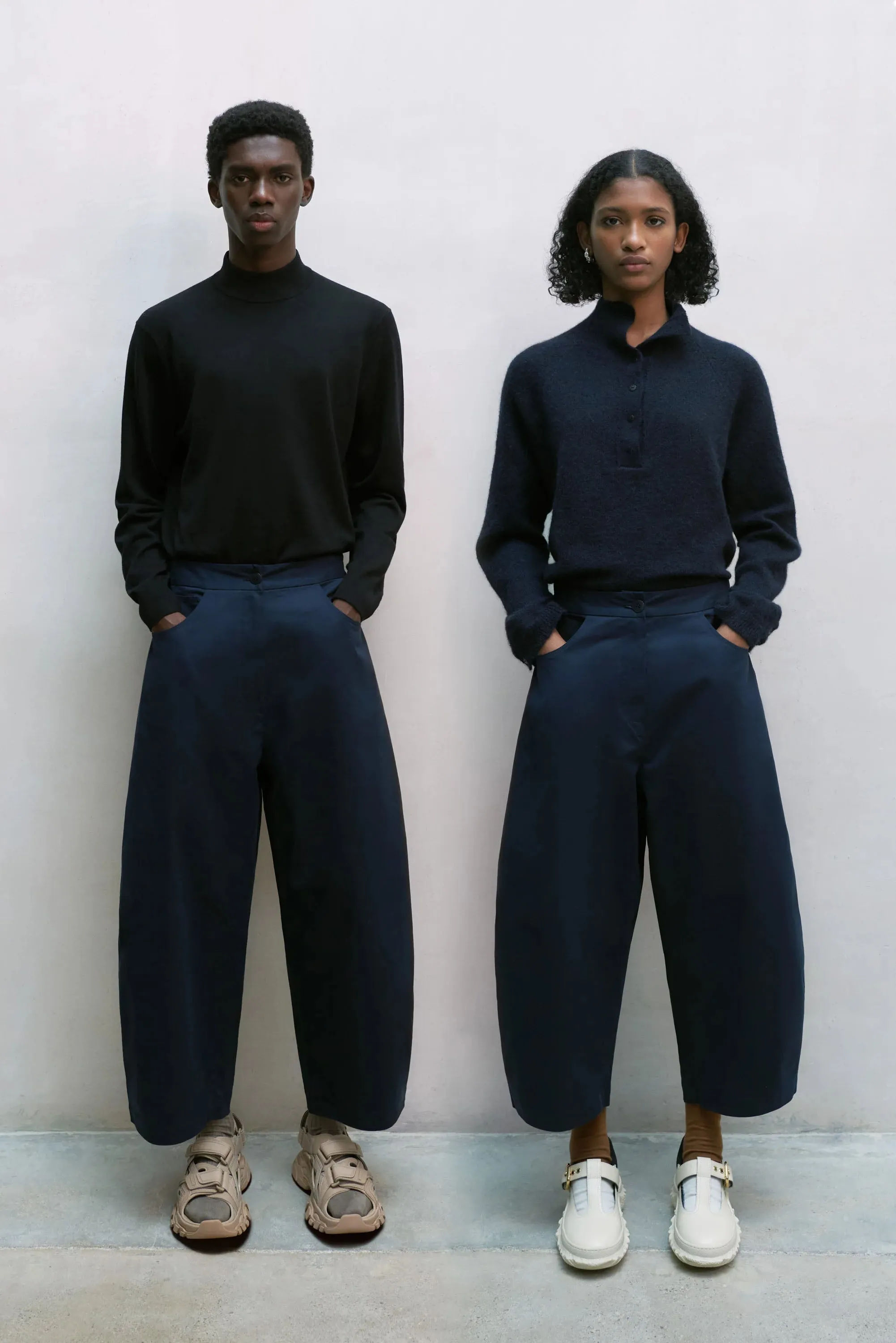 Cordera - Soft Cotton Curved Pants Navy