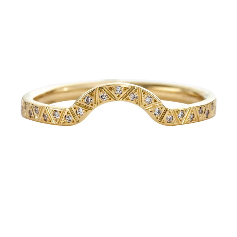 Curved Eternity Ring with Engraved Geometric Pattern