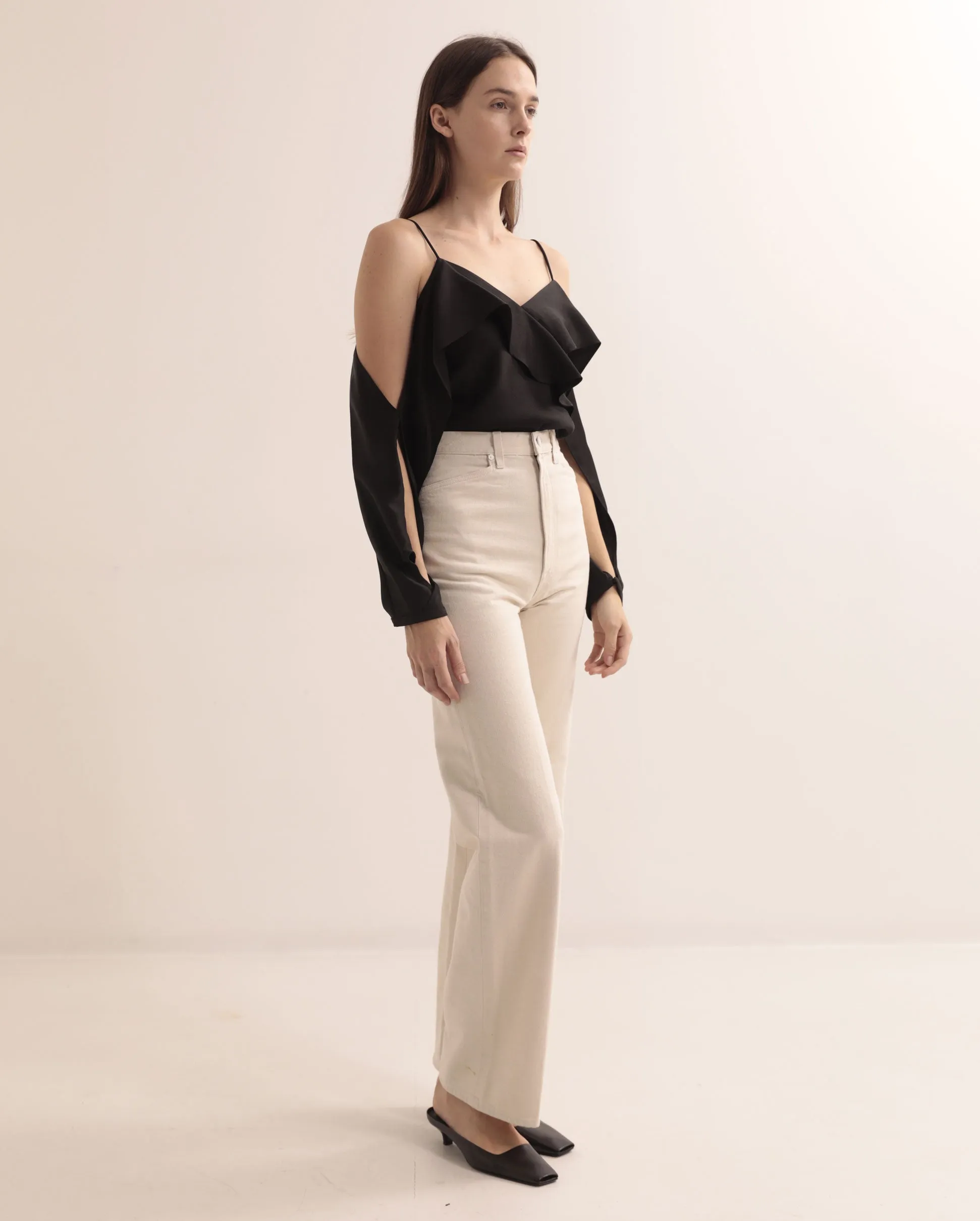 DIANE CREPE SHOULDER TOP / BLACK