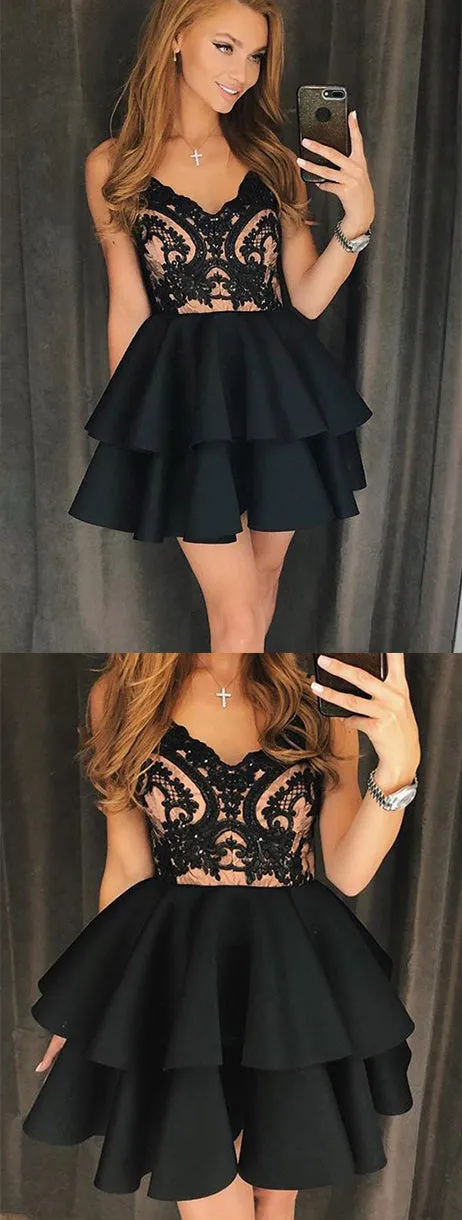 Elegant Spaghetti Straps With Lace Applique Homecoming Dresses