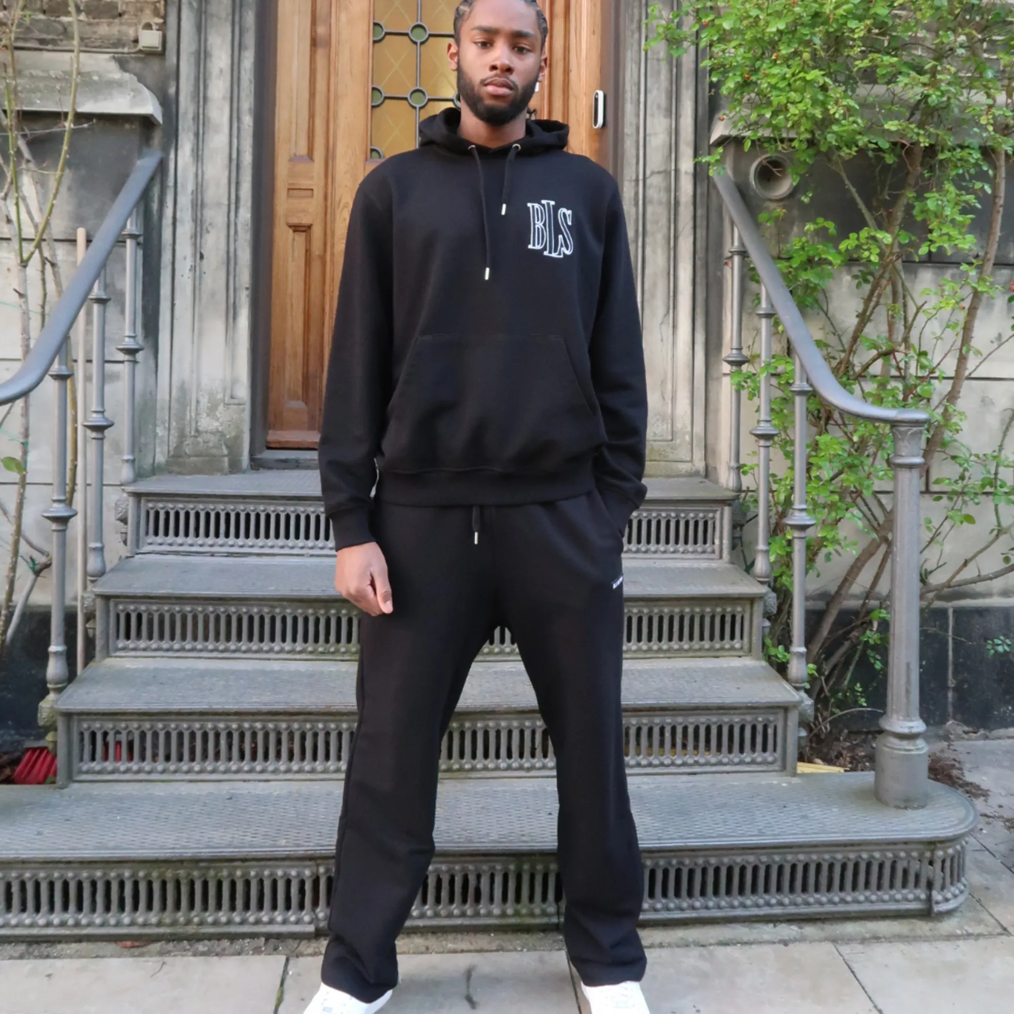 Essential Loose Sweatpants - Black