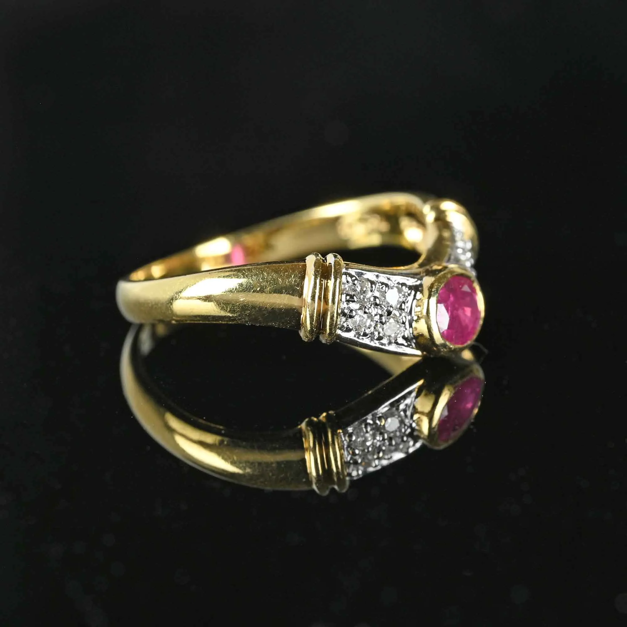 Fine 18K Gold Diamond Ruby Chevron Ring