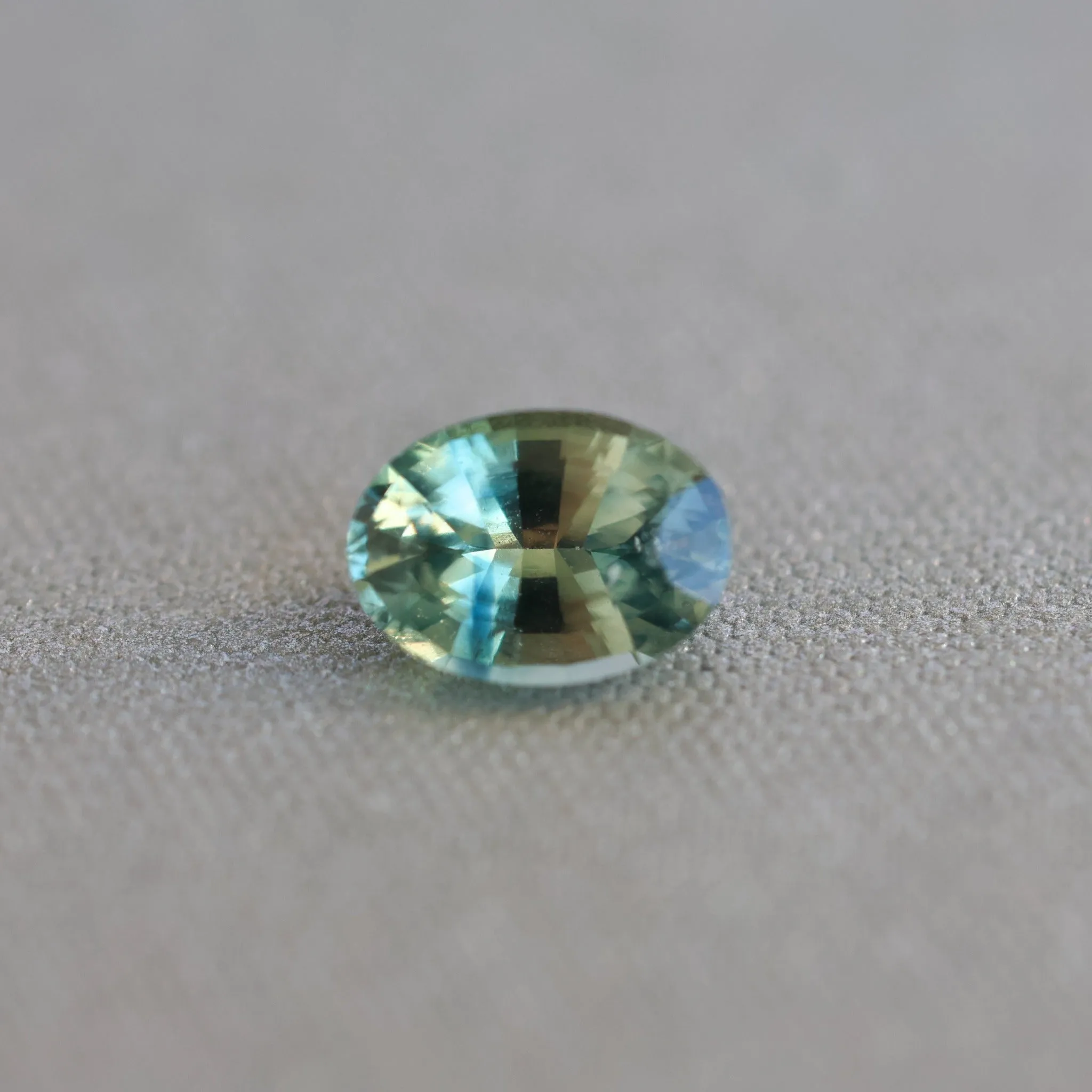 Loose 0.89 Ct Oval Teal Sapphire