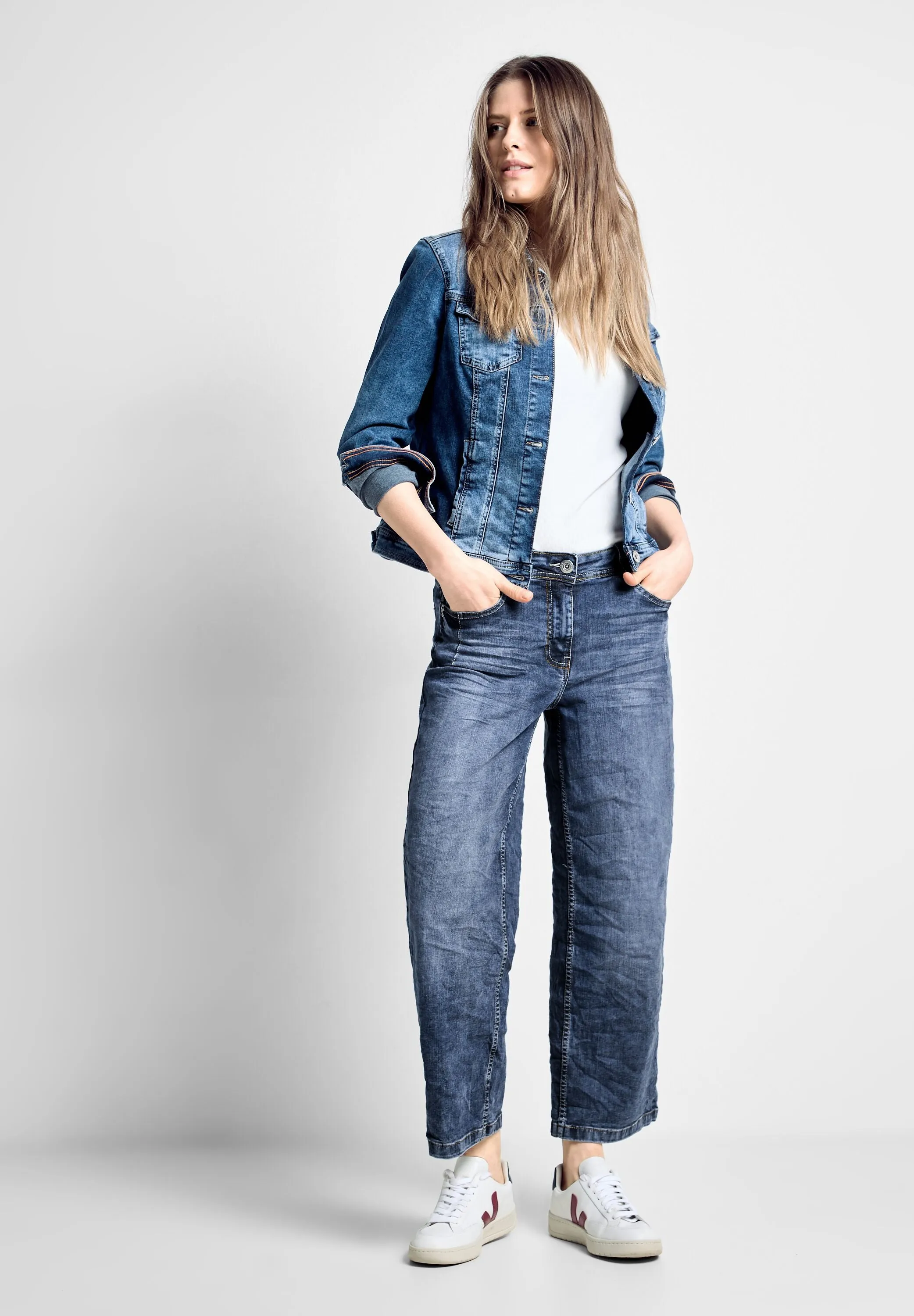 Loose Fit Jeans