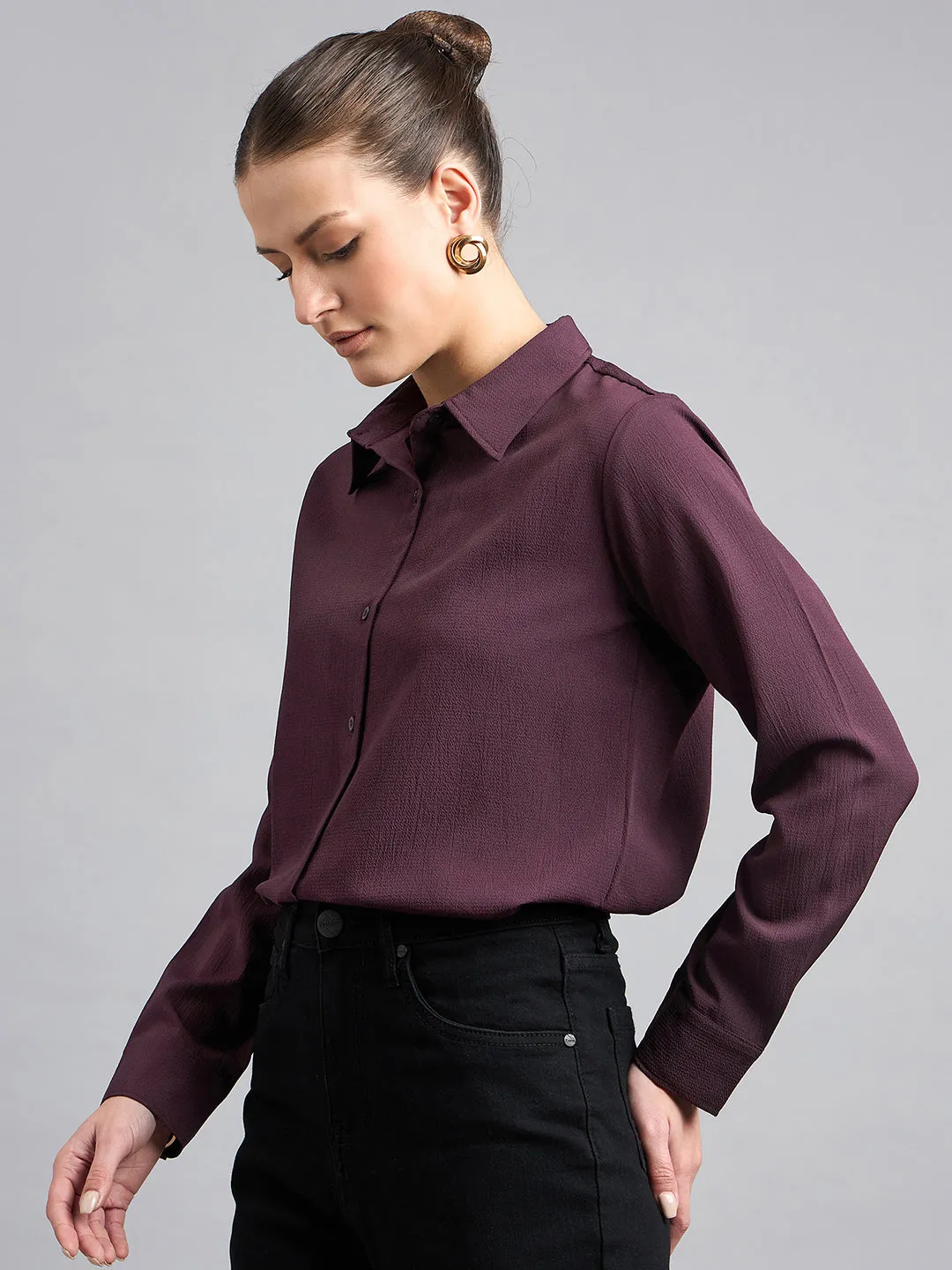 Style Quotient solid textured spread collar shirt with full sleeves