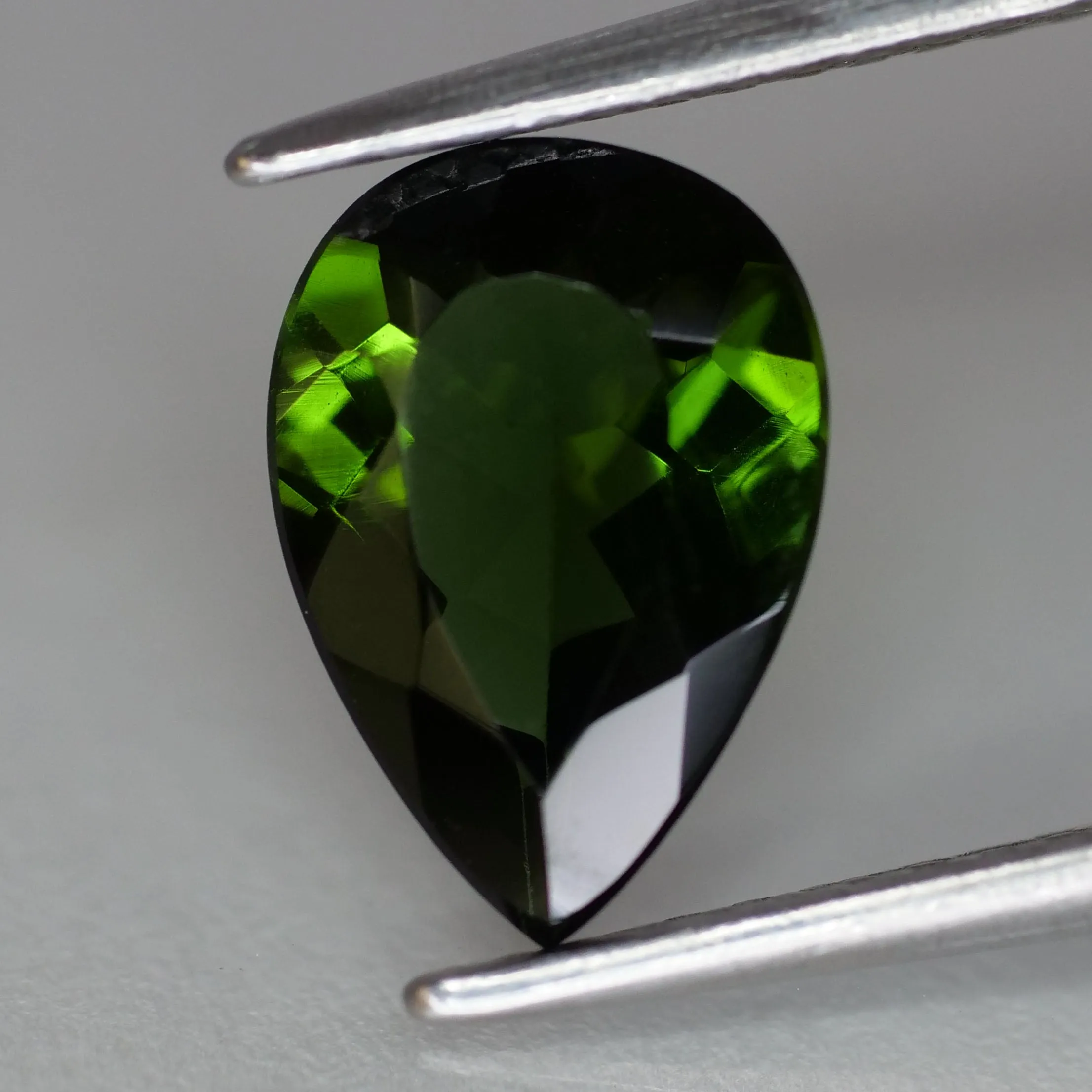 Tourmaline | green color, pear cut 9x6.5* mm, *1.2 ct, VS